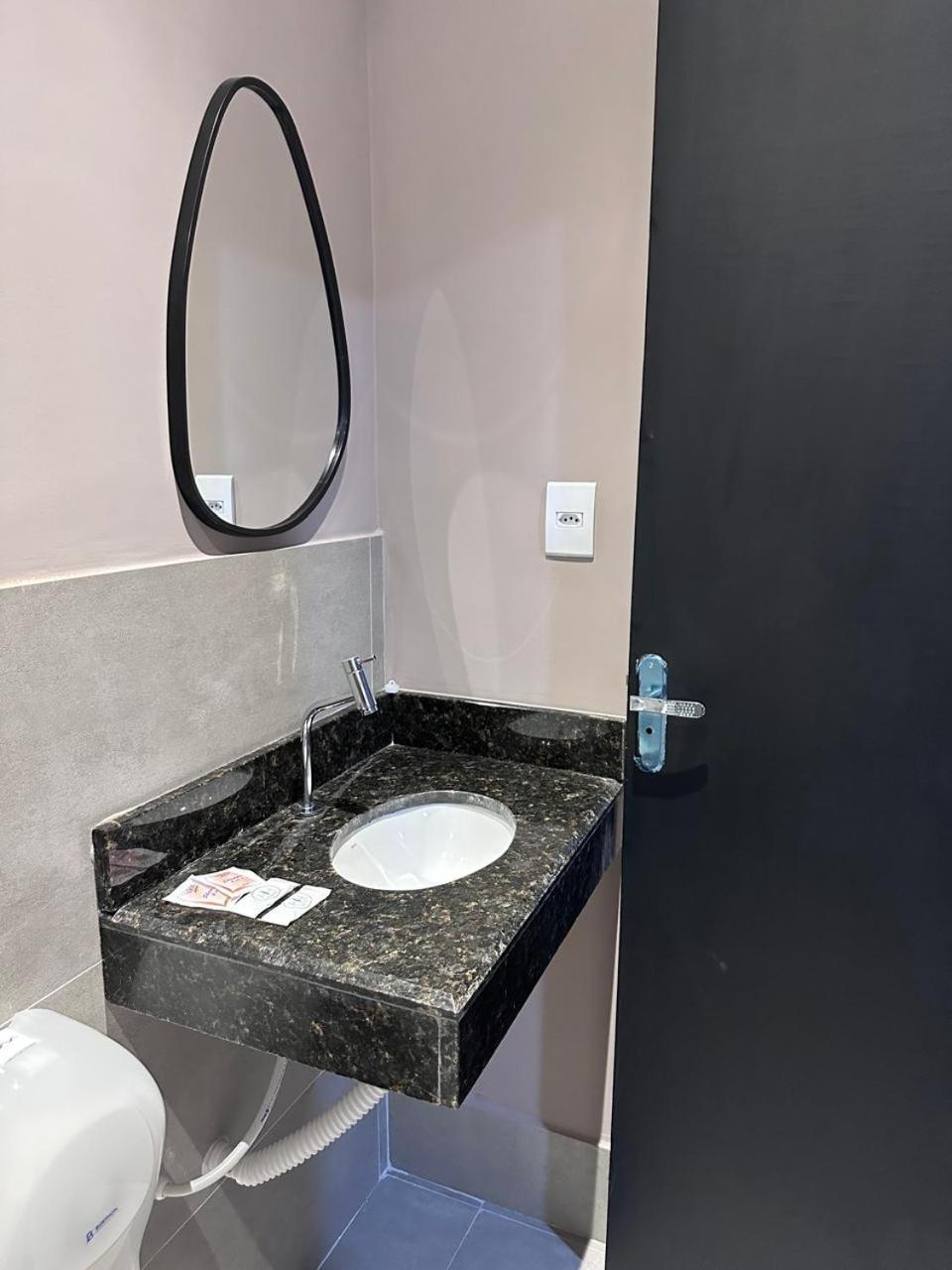 גוברנדור ולדארס Otto Hotel מראה חיצוני תמונה